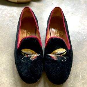 Stubbs & Wootton Black Velvet Loafers with Embroidered Design. Size 8.5